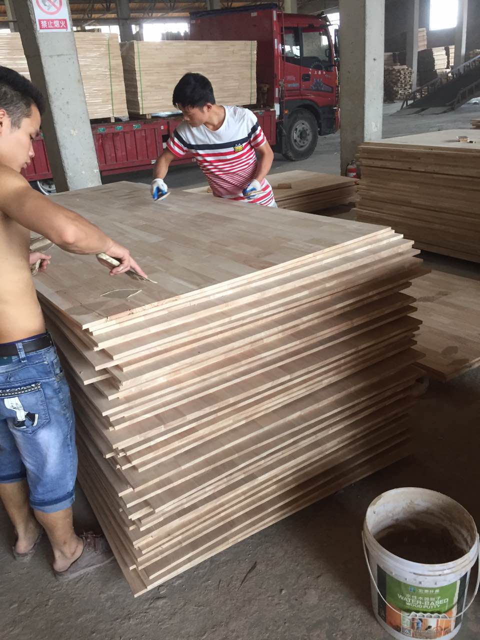 普通腻子家具补灰掉粉是什么原因，旭彩网腻子为您解读！