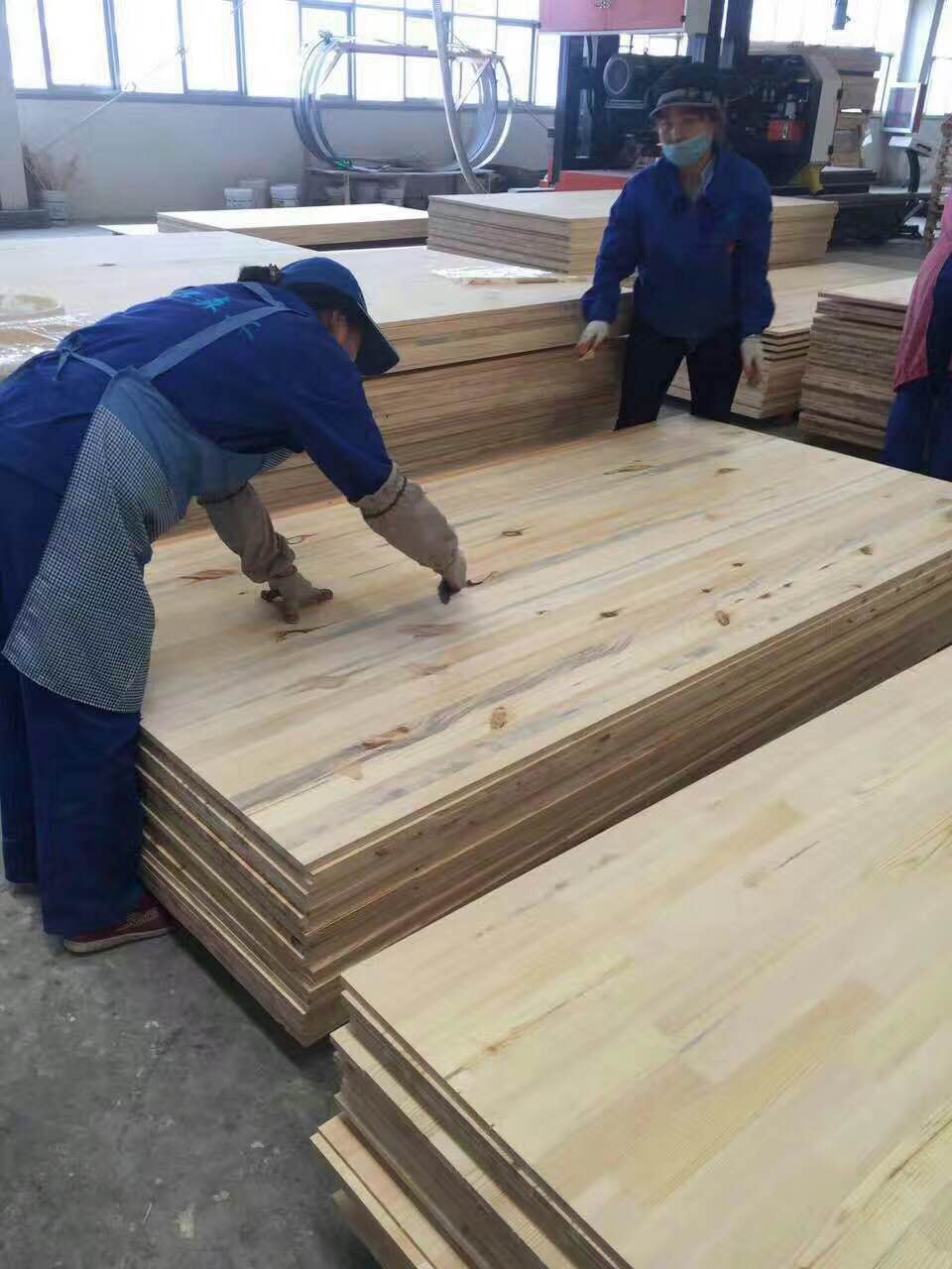 旭彩网腻子如何修补白漆家具钉眼，选什么腻子修补钉眼效果好？