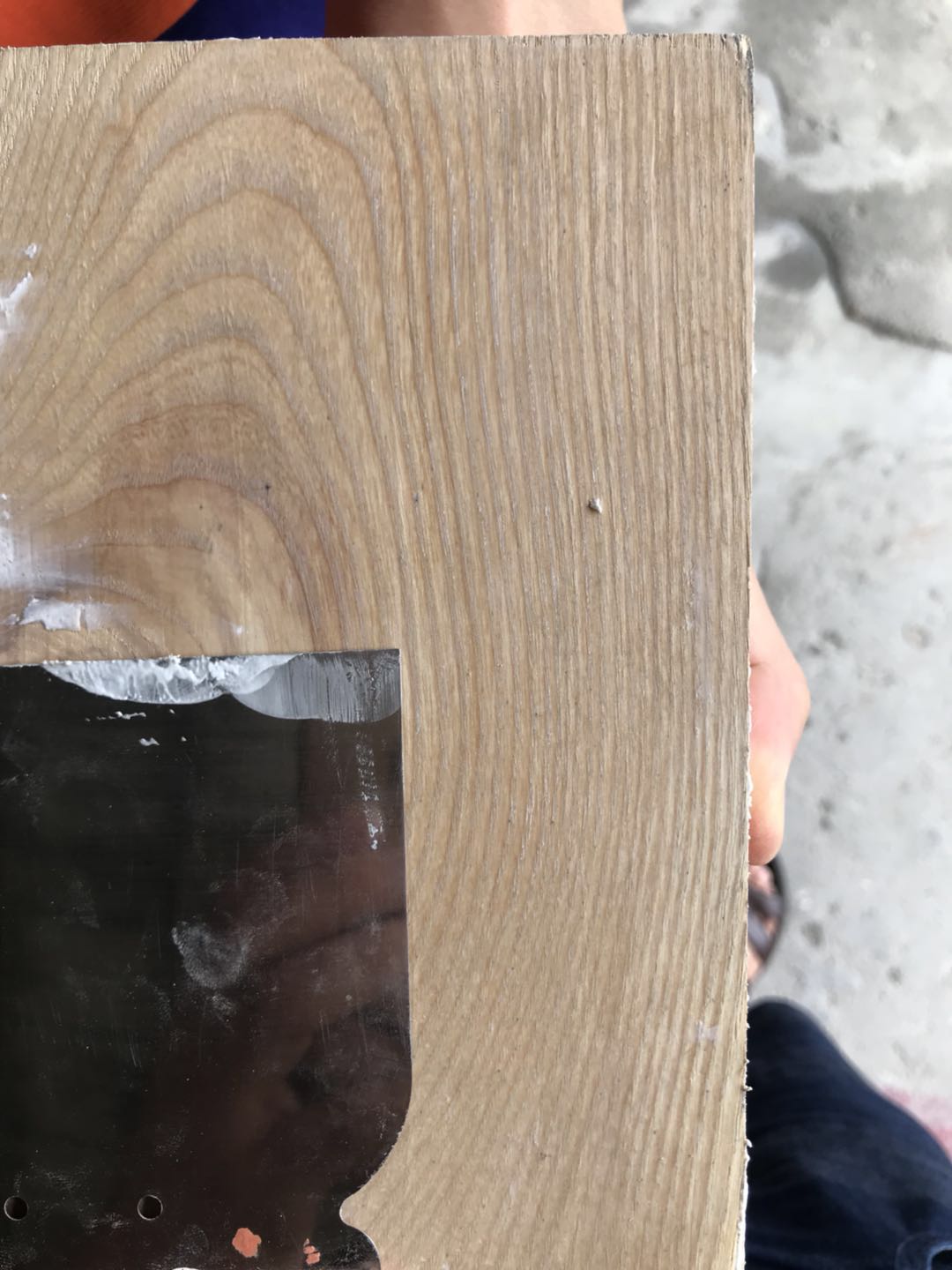 旭彩网水性透明腻子成功推出：对水性木器漆推广起到锦上添花的作用！