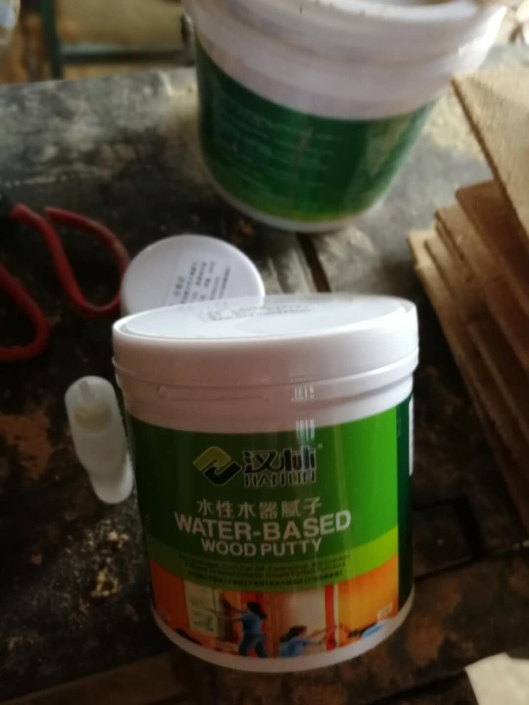木工用的透明腻子能修补钉眼吗？旭彩网水性透明腻子操作方法？